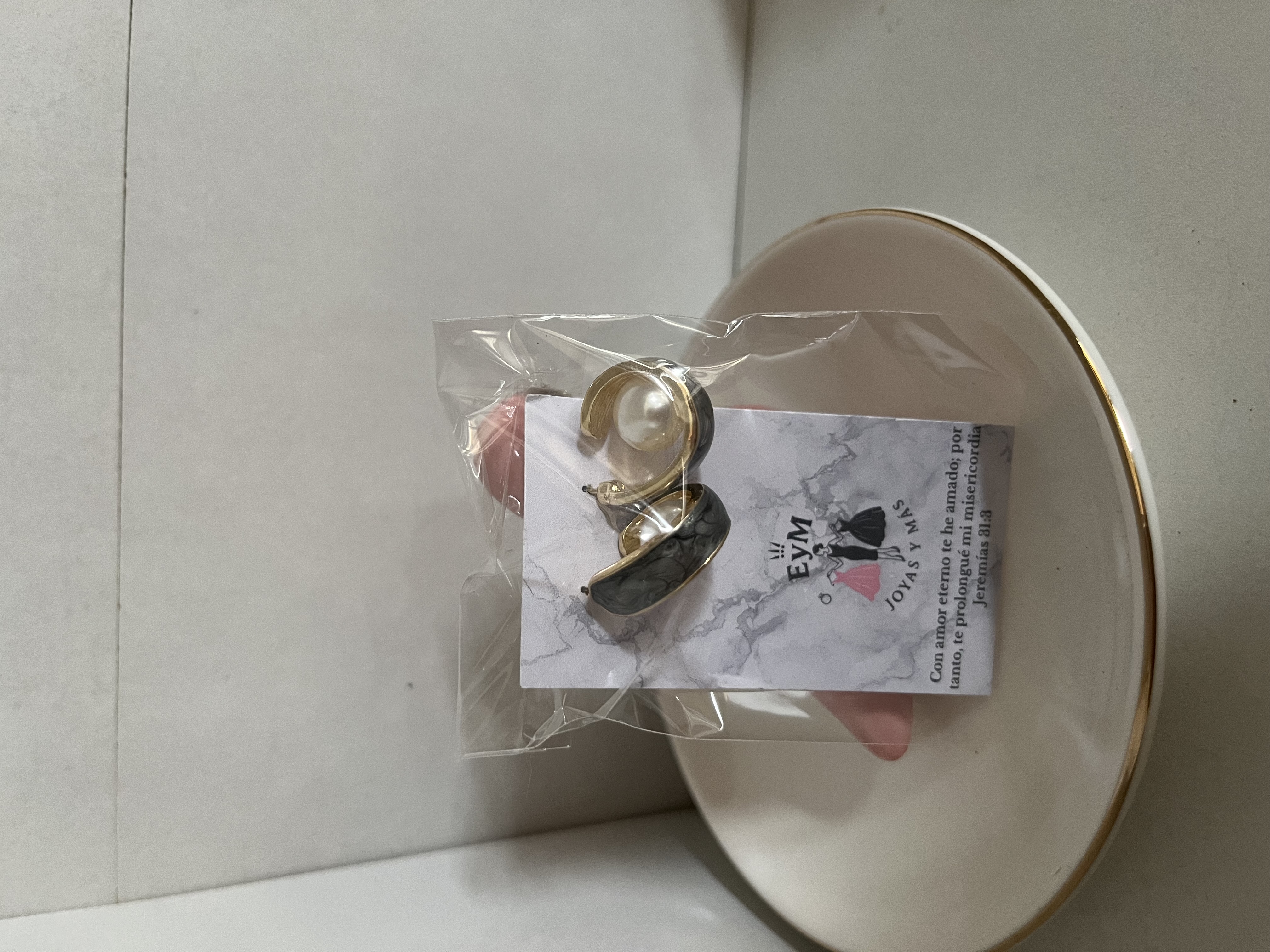 Aretes semi argolla y perla 